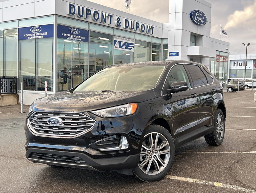 Réglage De La Voiture Dans Une Carrosserie Suv Avec Trois Couches