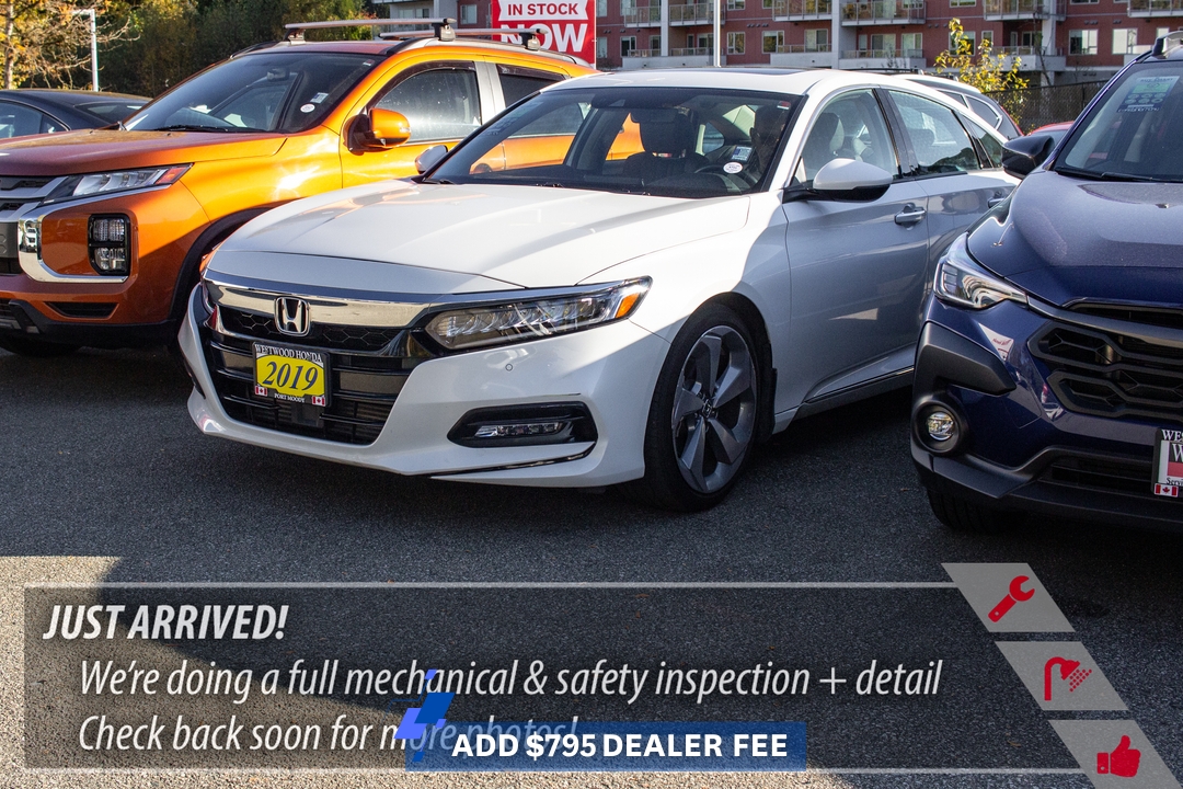 White 2019 Honda Accord Sedan  Automatic