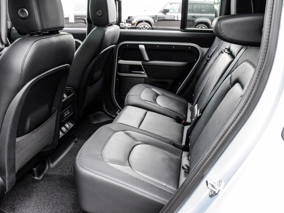 2024 Land Rover Defender 110 P400 X-Dynamic SE, 多伦多, 全款车