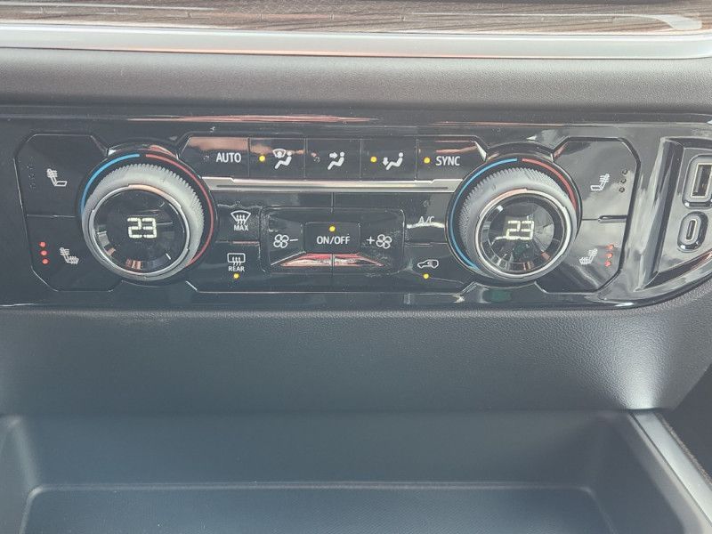 New 2025 Chevrolet Silverado-1500 RST SZ215390