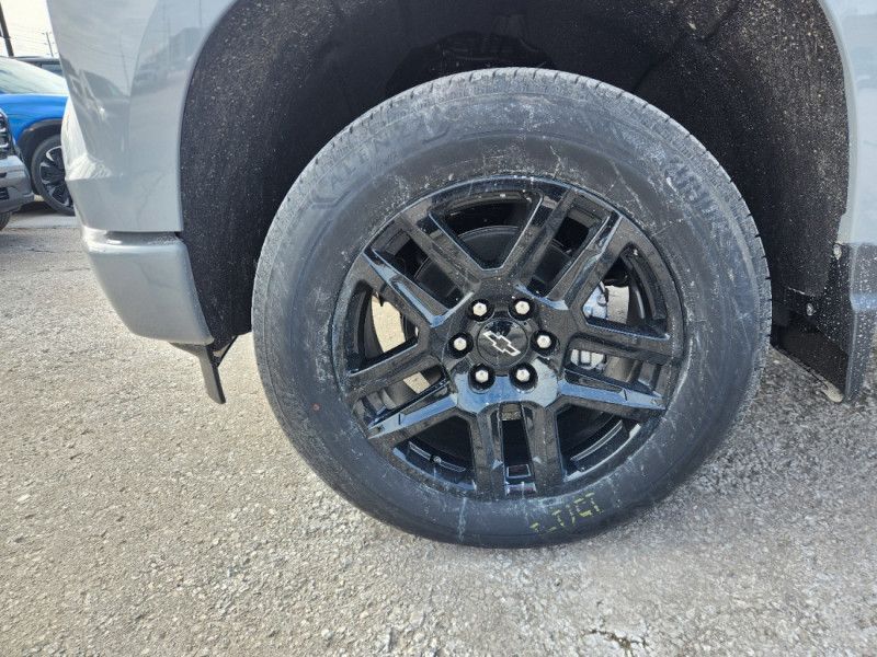 New 2025 Chevrolet Silverado-1500 RST SZ215390