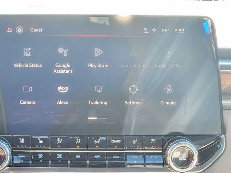New 2025 GMC Canyon Denali S1159096