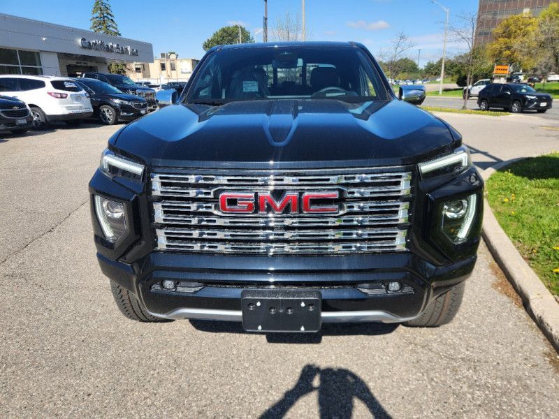 New 2025 GMC Canyon Denali S1159096
