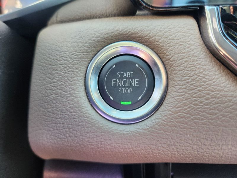 New 2025 GMC Canyon Denali S1159096