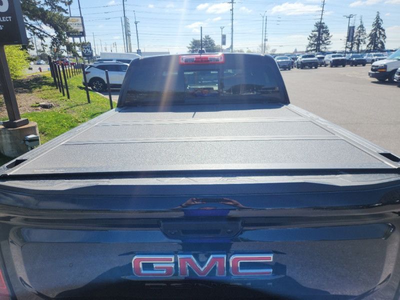 New 2025 GMC Canyon Denali S1159096
