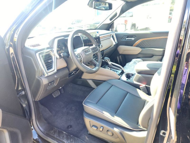 New 2025 GMC Canyon Denali S1159096