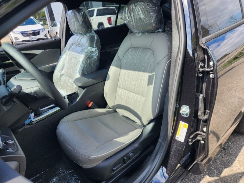 New 2025 Buick Envista Avenir SB037316