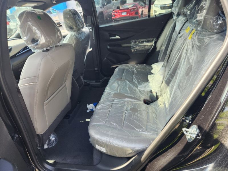 New 2025 Buick Envista Avenir SB037316