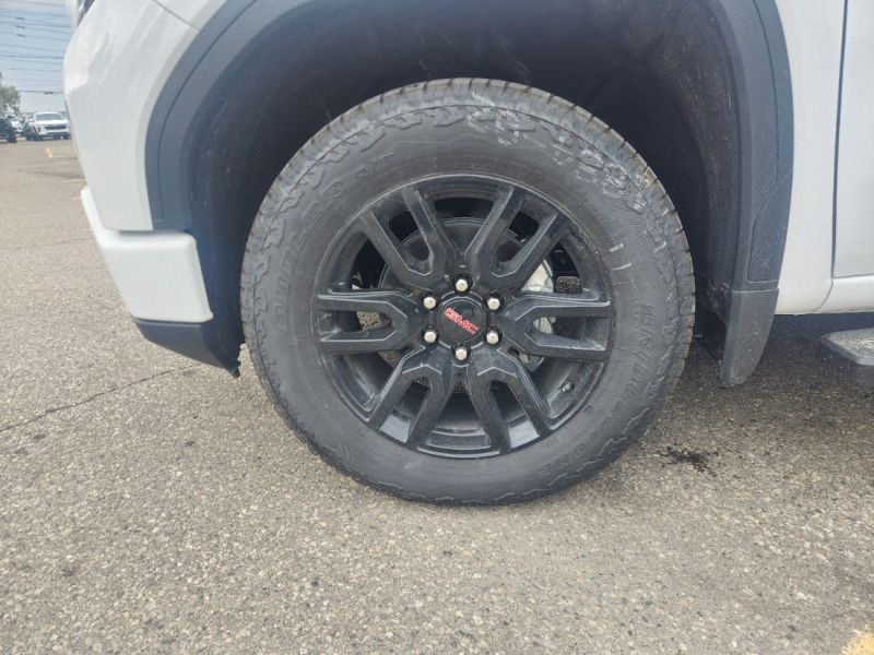 New 2025 GMC Sierra-1500 Elevation SG315768