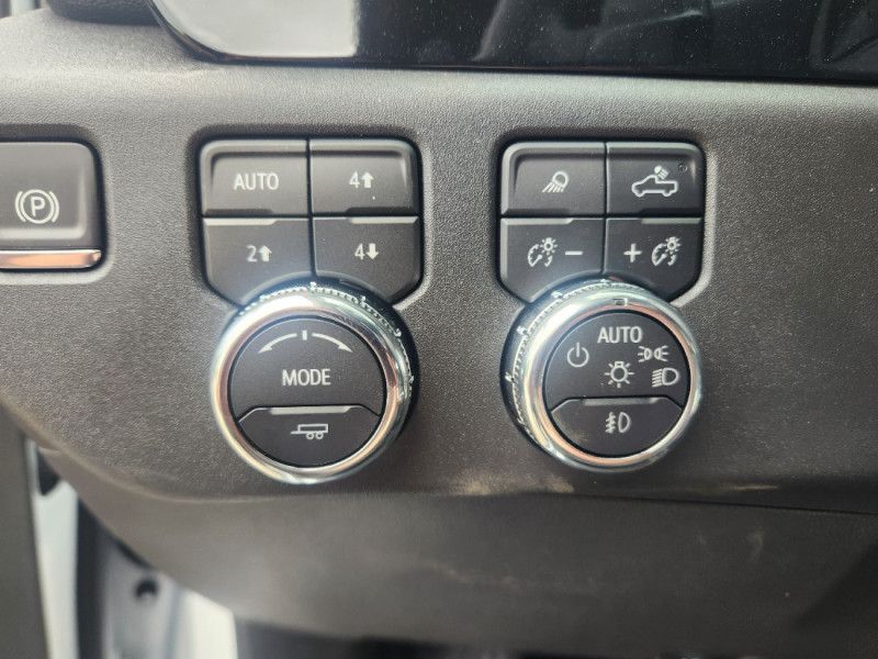New 2025 GMC Sierra-1500 Elevation SG315768