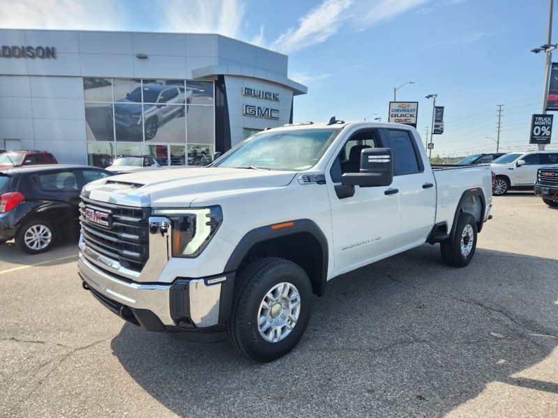 SUMMIT WHITE 2026 GMC Sierra 2500HD Pickup Truck Four-Wheel Drive Automatic