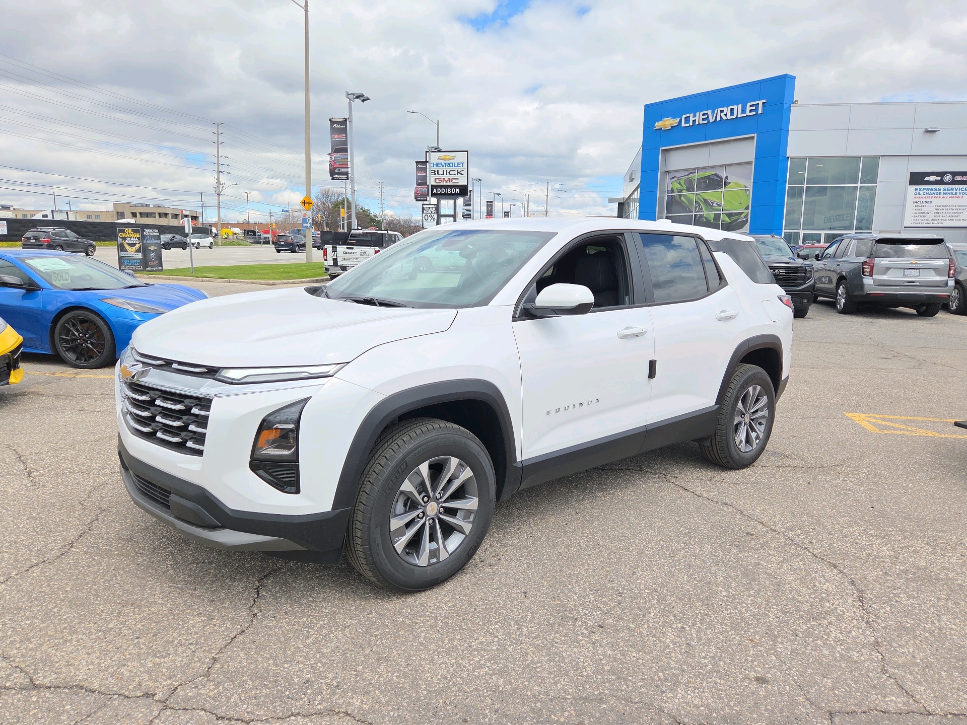 SUMMIT WHITE 2026 Chevrolet Equinox SUV / Crossover Four-Wheel Drive 8-Speed Automatic
