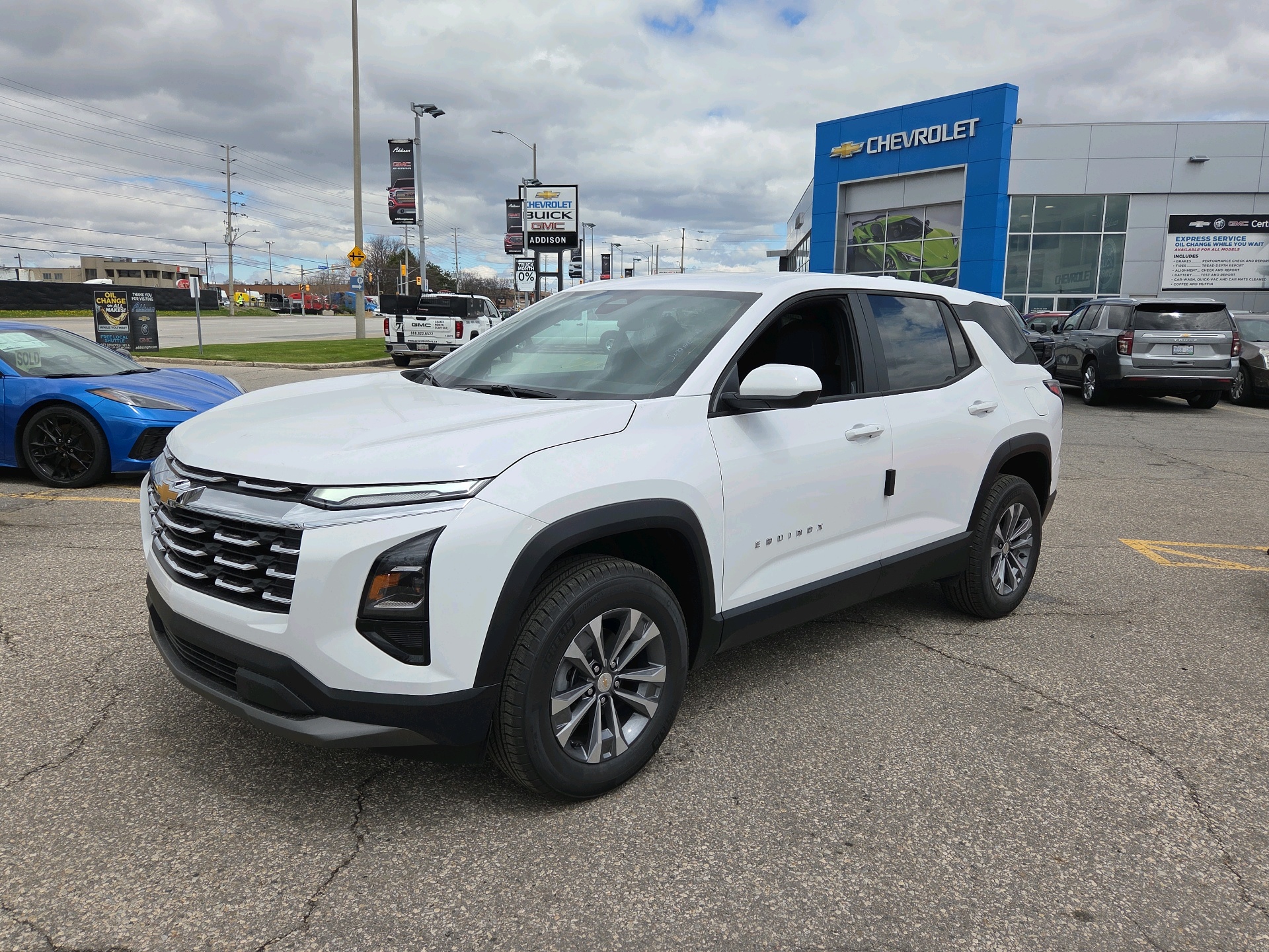 SUMMIT WHITE 2026 Chevrolet Equinox SUV / Crossover Four-Wheel Drive 8-Speed Automatic