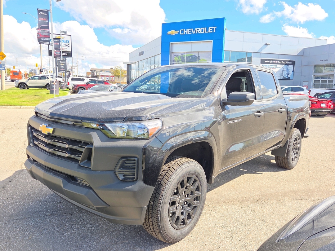 Black 2026 Chevrolet Colorado Pickup Truck Four-Wheel Drive 8-Speed Automatic