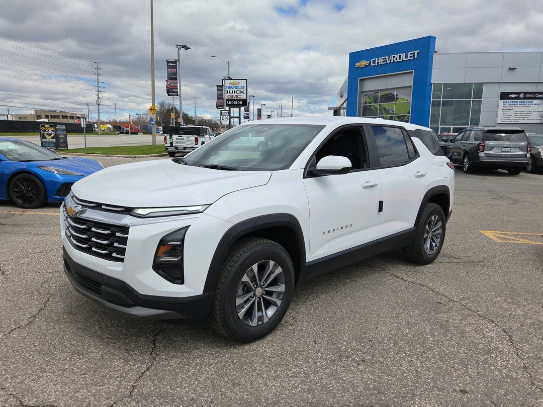 SUMMIT WHITE 2026 Chevrolet Equinox SUV / Crossover Four-Wheel Drive 8-Speed Automatic