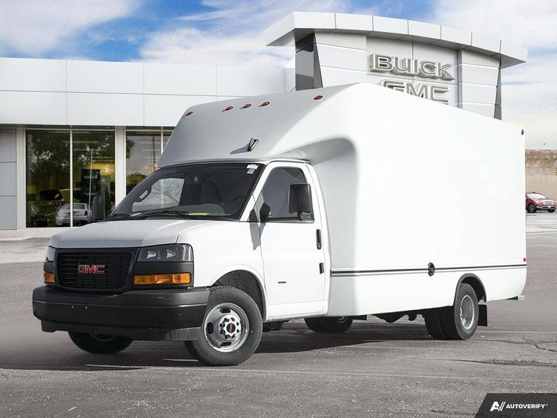 2023 GMC Savana Commercial Cutaway