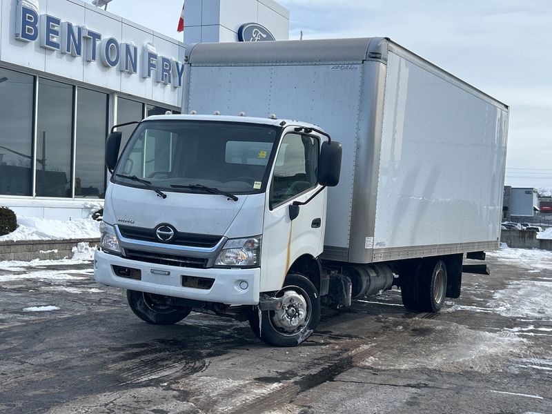 2019 HINO HINO 195