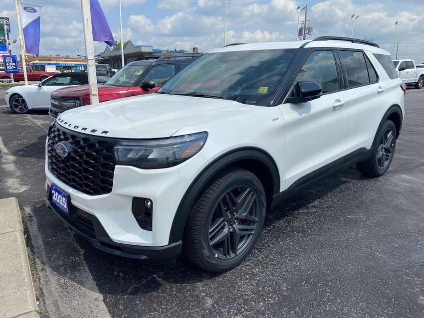 2025 Ford Explorer