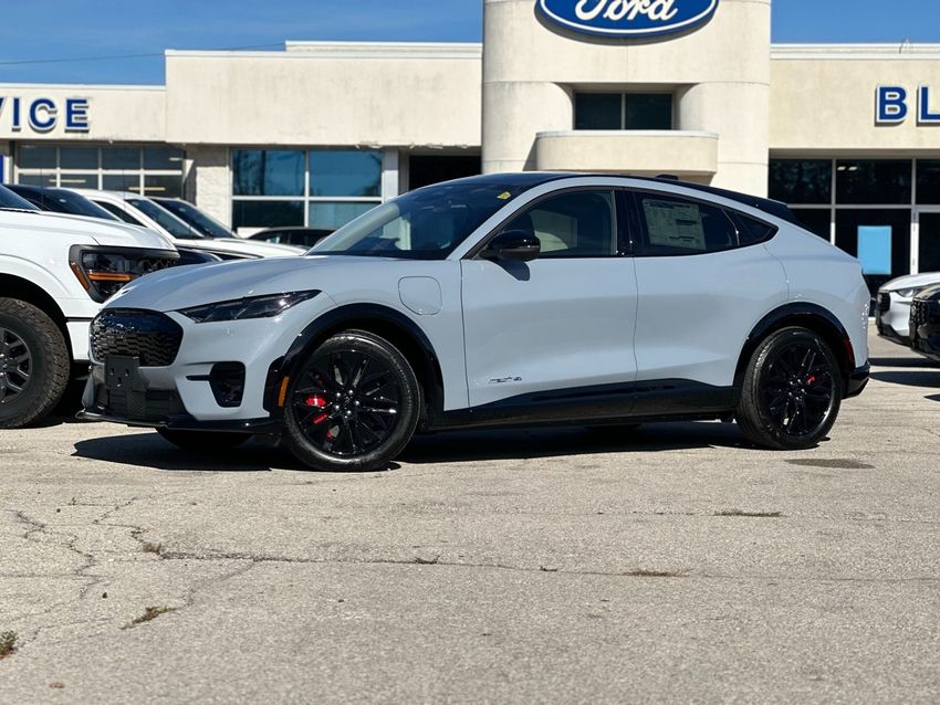 2025 Ford Mustang Mach-E