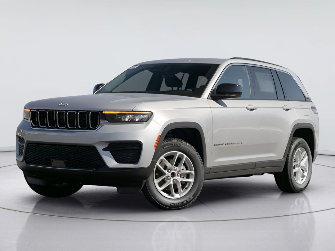 SILVER ZYNITH 2026 Jeep Grand Cherokee SUV / Crossover Four-Wheel Drive 8-Speed Automatic
