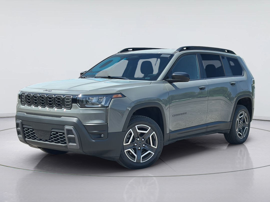  2026 Jeep Cherokee Laredo 4WD   