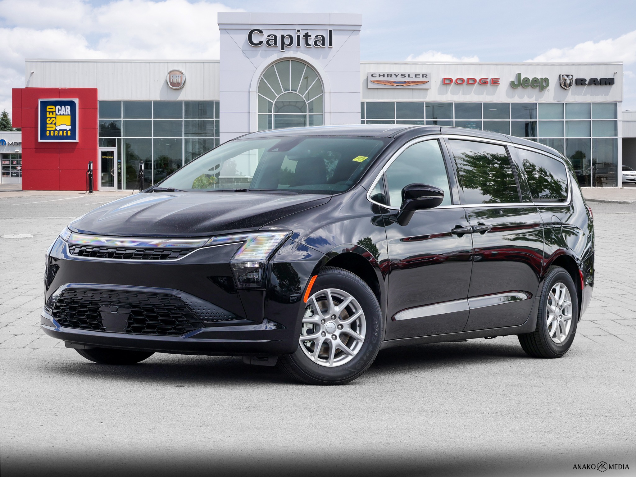 2027 Chrysler Pacifica Select FWD