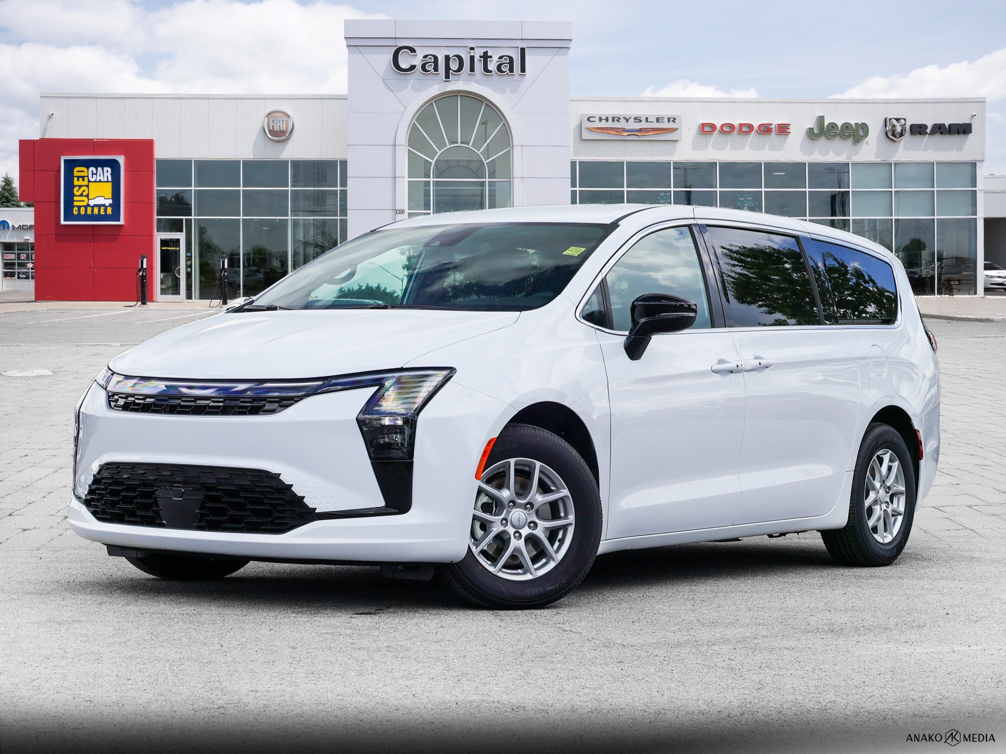 2027 Chrysler Pacifica Select FWD