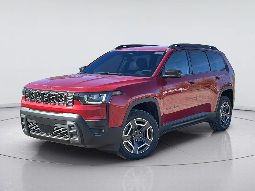 2026 Jeep Cherokee Laredo 4WD