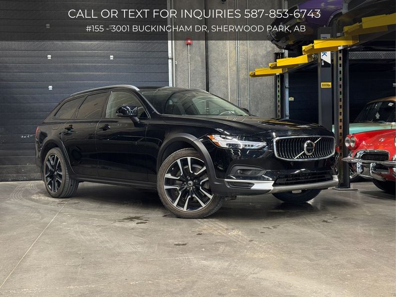 2022 Volvo V90 Cross Country