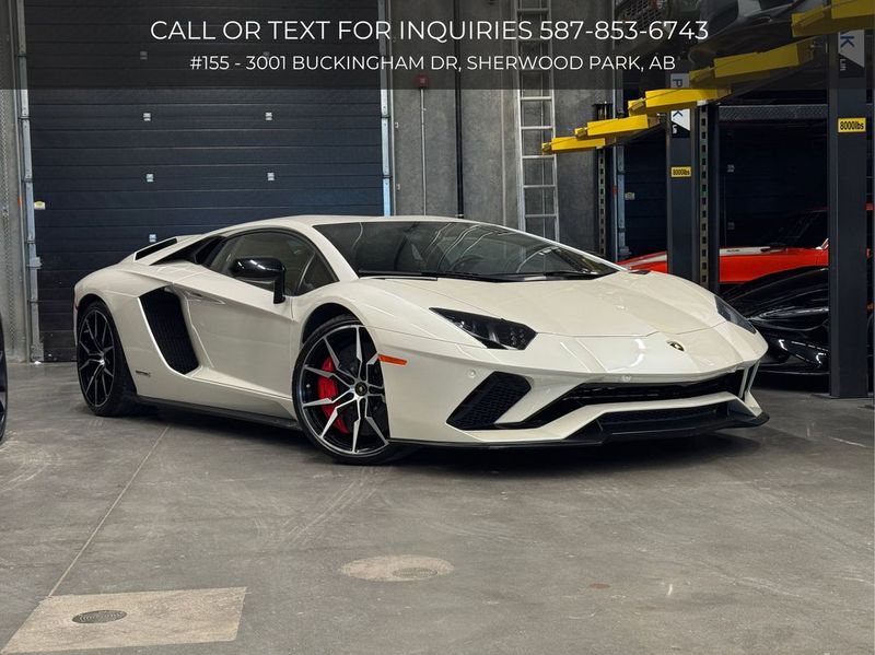 2017 Lamborghini Aventador
