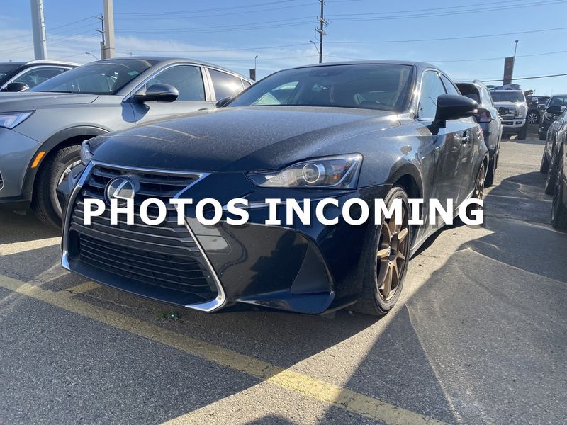 2019 Lexus IS