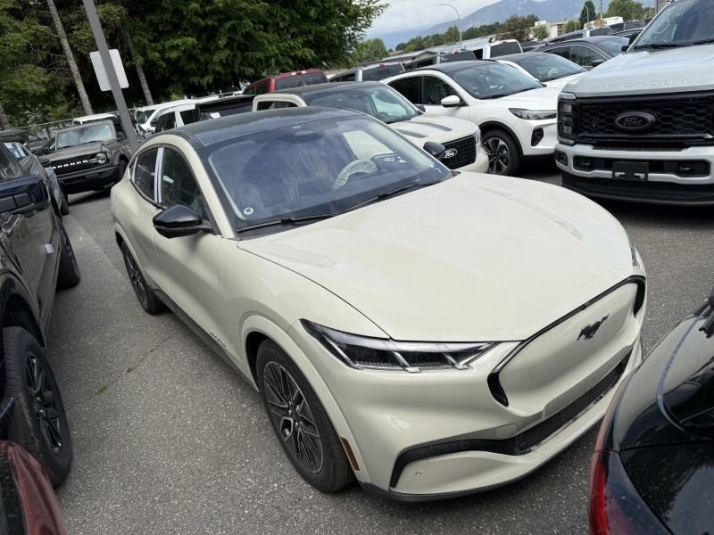 2025 Ford Mustang Mach-E