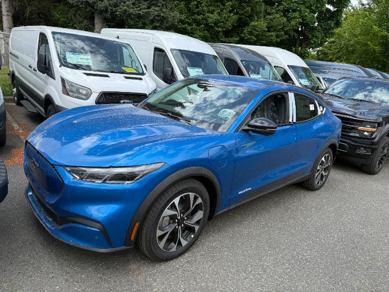 2025 Ford Mustang Mach-E