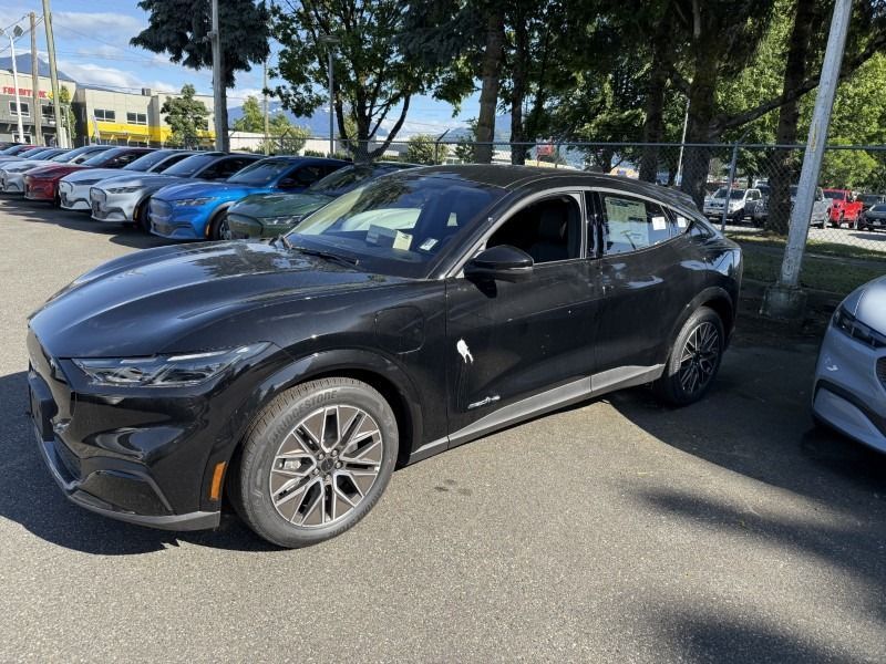 2025 Ford Mustang Mach-E