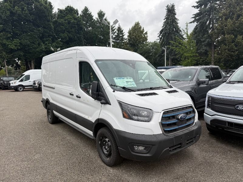 2025 Ford E-Transit