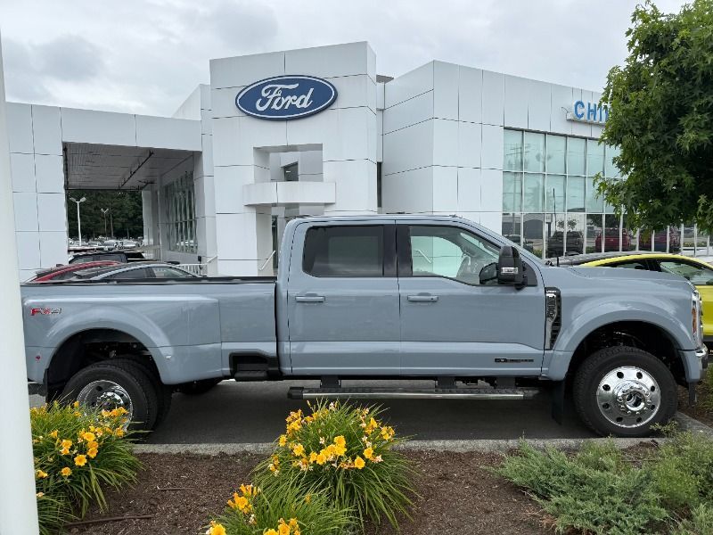 2025 Ford Super Duty F-450 DRW
