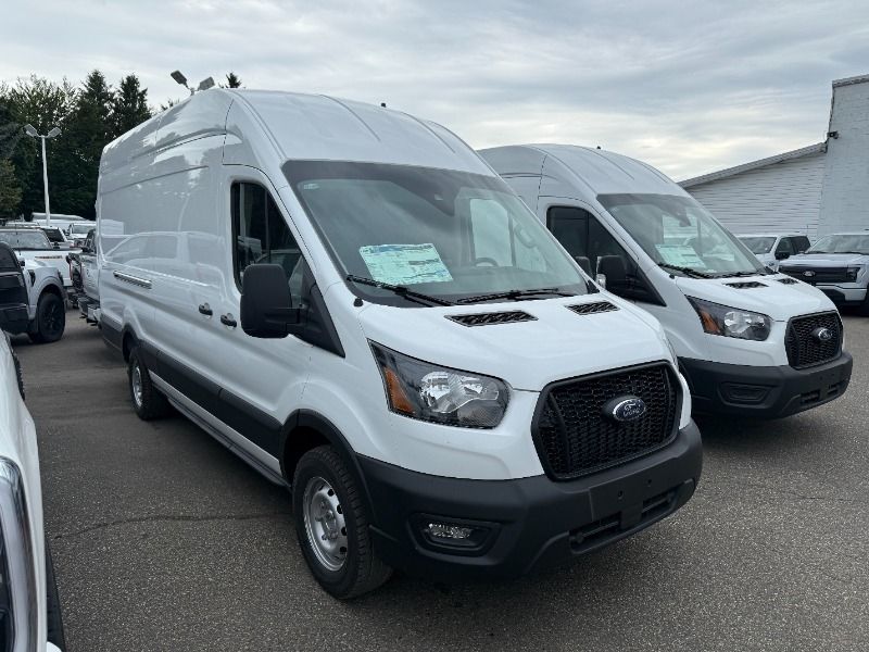 2025 Ford Transit Cargo Van