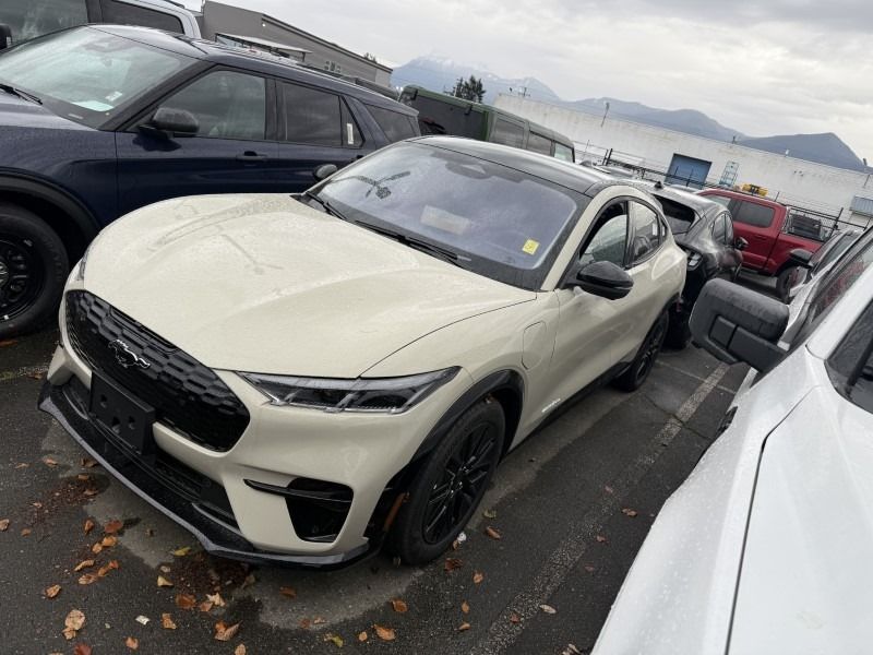 2025 Ford Mustang Mach-E