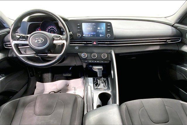 Used 2021 Hyundai Elantra Preferred 17UCRA67902