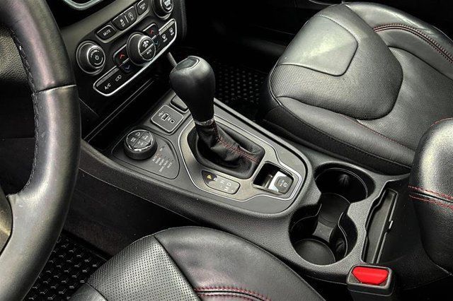 Used 2019 Jeep Cherokee Trailhawk-Elite 23UTNB19068