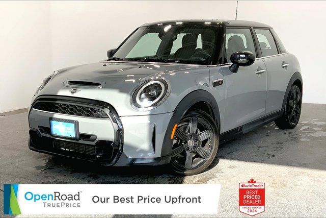 2022 MINI 5 Door