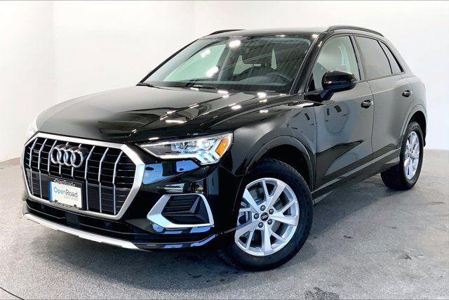 2022 Audi Q3