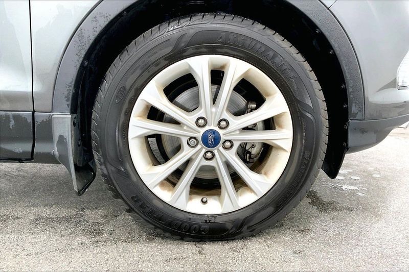 Used 2019 Ford Escape SEL 122UTNA65866