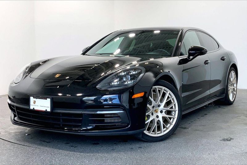 2020 Porsche Panamera