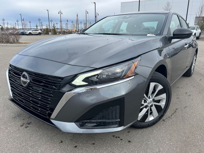 2025 Nissan Altima