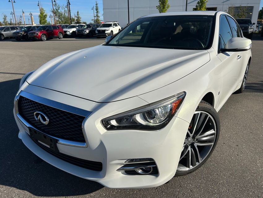 2015 Infiniti Q50
