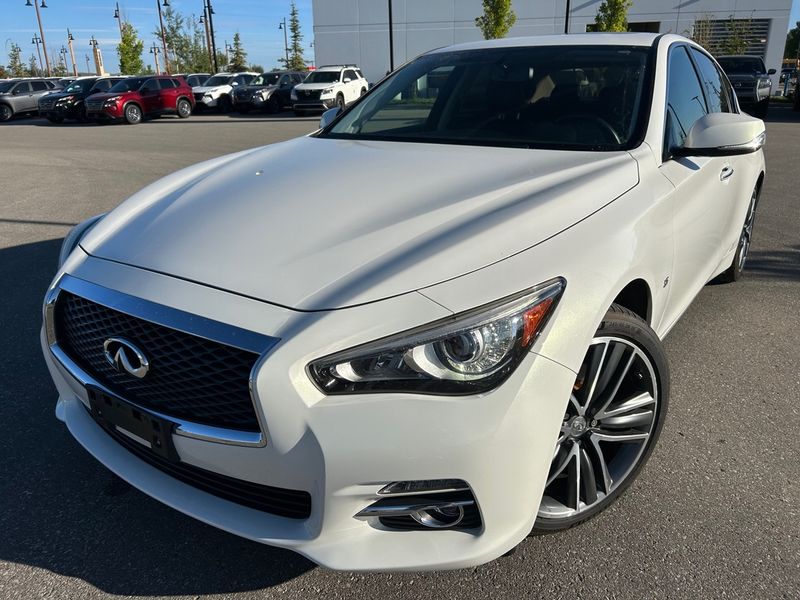 2015 Infiniti Q50