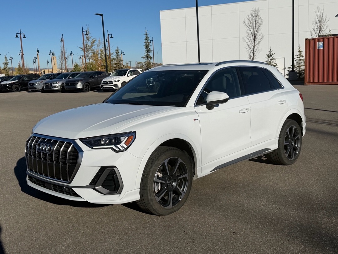  2025 Audi Q3 quattro Progressiv 45 TFSI   