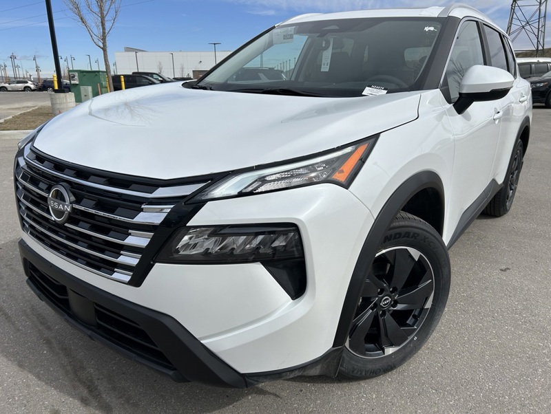 New 2024 Nissan Rogue SV Moonroof N24079 Cochrane, AB Cochrane Nissan