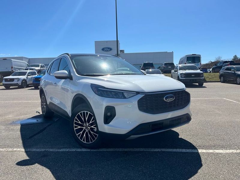 2025 Ford Escape